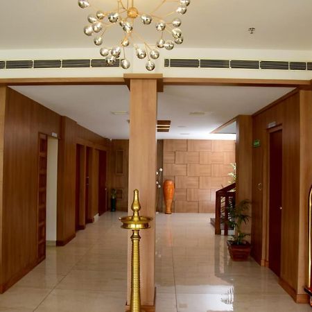 Hotel Emerald Palace Kottiyam Екстер'єр фото